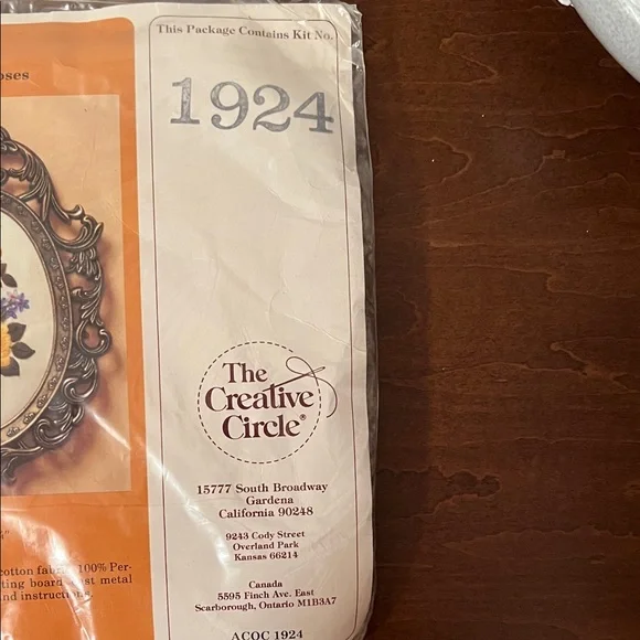 Embroidery Kit - Floral Design #1924 - Picture 4 of 4